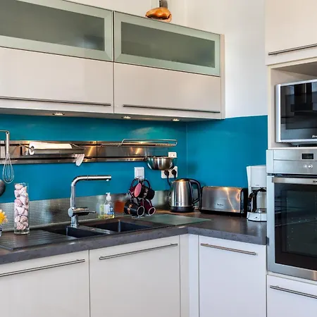 Margaux Proche * Les Sables-dʼOlonne